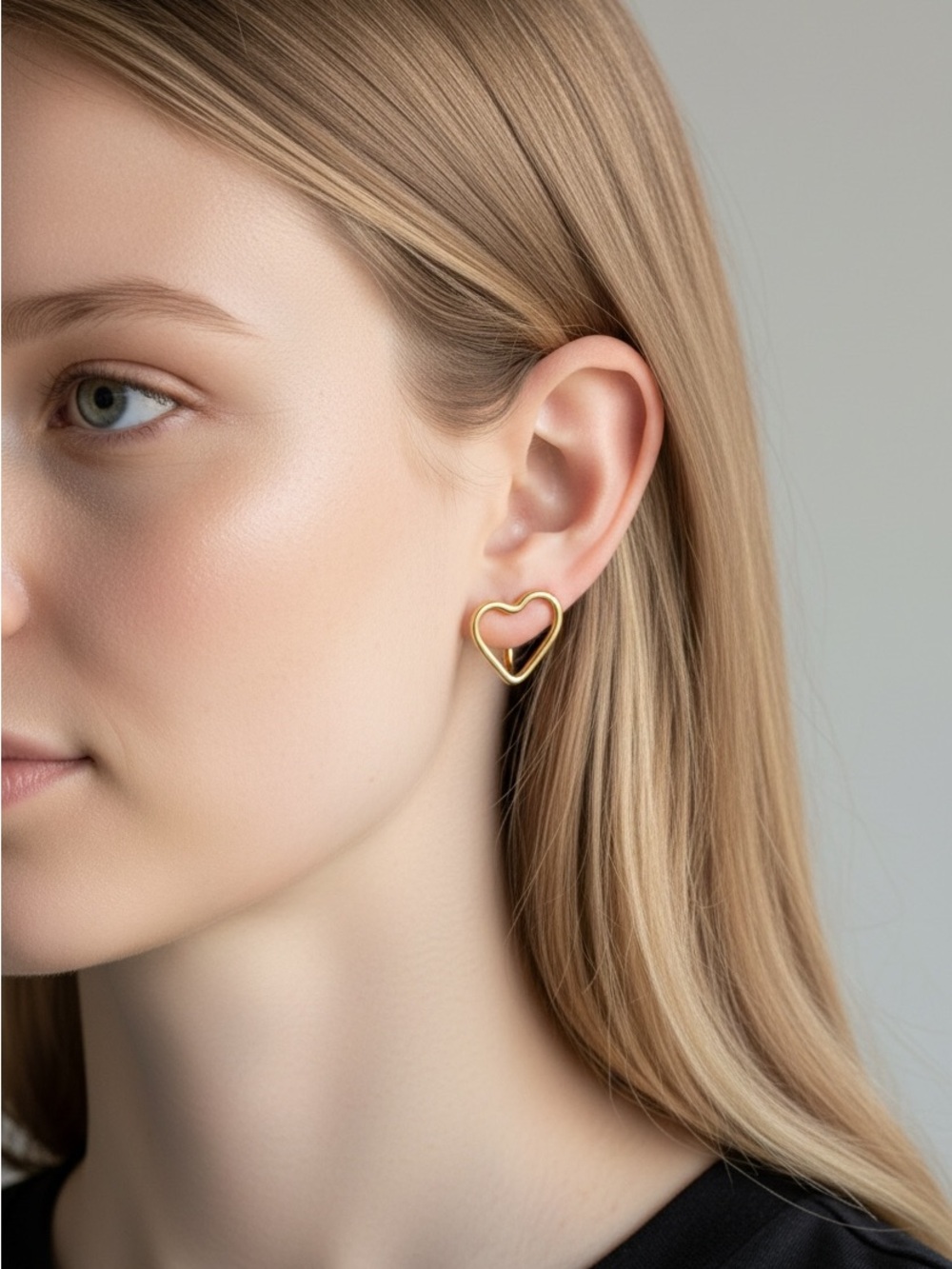 10/9 Gold Heart Outline Stud Earrings - Elegant Women Jewelry